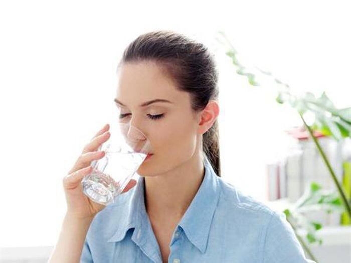 4 thời điểm uống nước sai bạn cần bỏ ngay 1